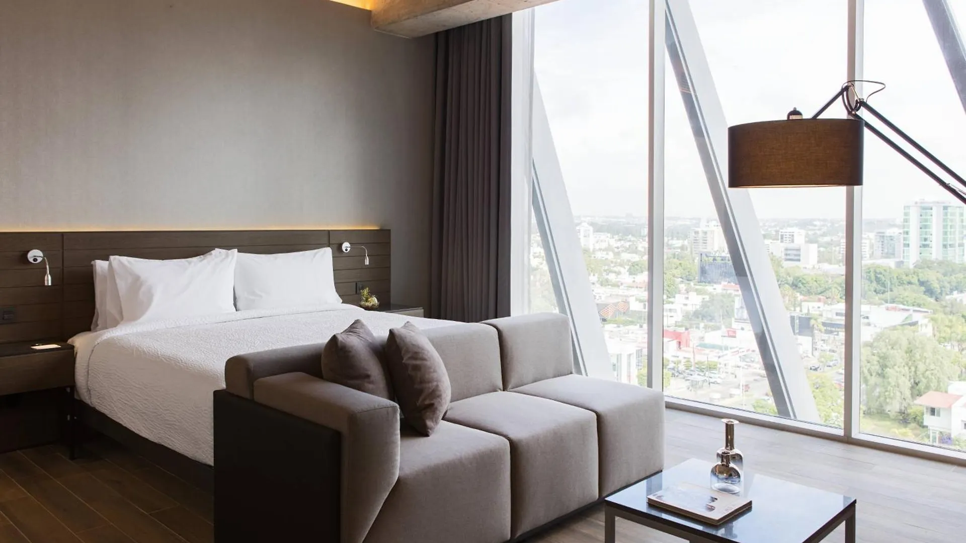 Ac Hotel By Marriott Guadalajara Mexico 4*,